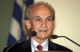 <b>Χρίστος Τσολάκης</b> (1935-2012), Αριστοτέλειο Πανεπιστήμιο Θεσσαλονίκης 